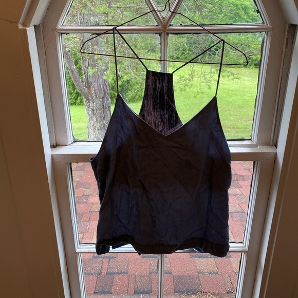 4/6 Lululemon BUNDLE  sweaters, tank top, shirts, sweater dress - Picture 9 of 11